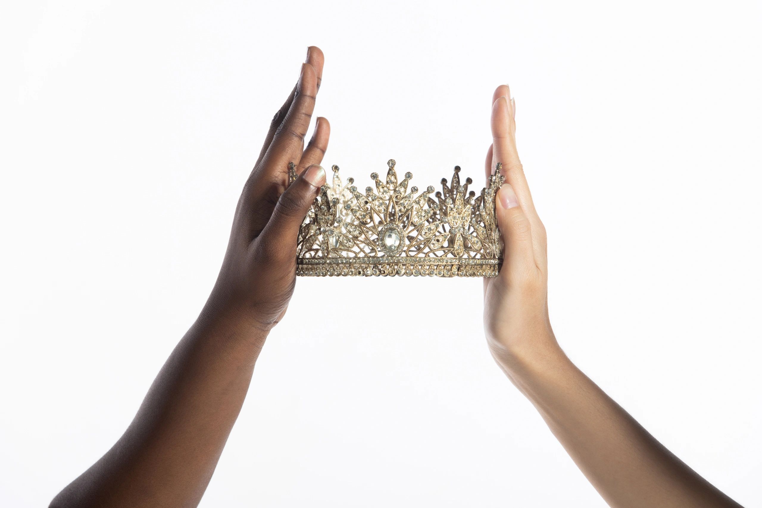 International beauty contest, crowning moment
